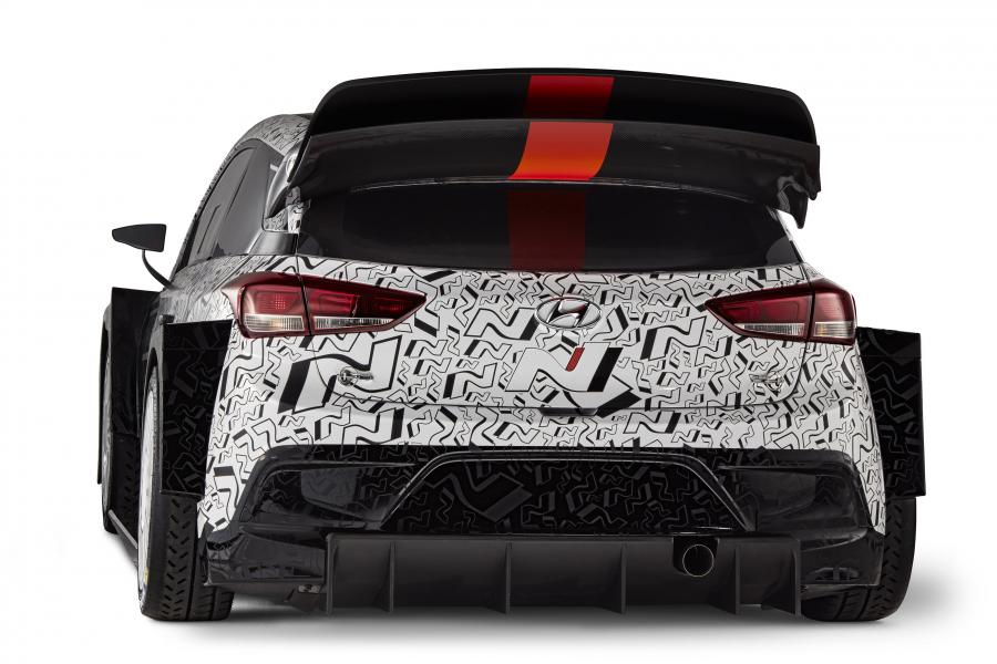  Hyundai i20 WRC 2017 года  (фото 5 из 6)